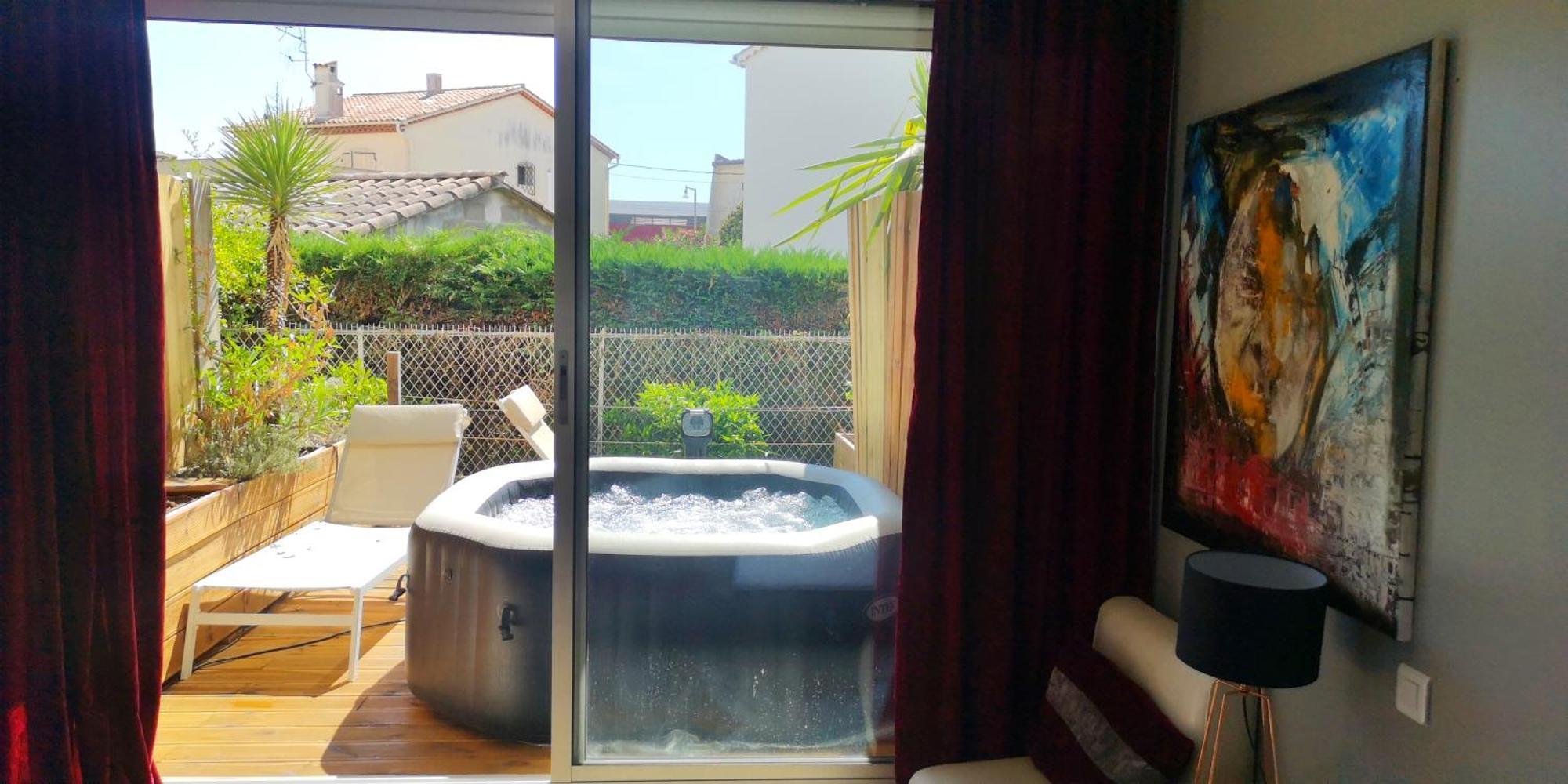 Hotel Sable Et Soleil - Port, Plage Et Jacuzzi Prive Fréjus Стая снимка