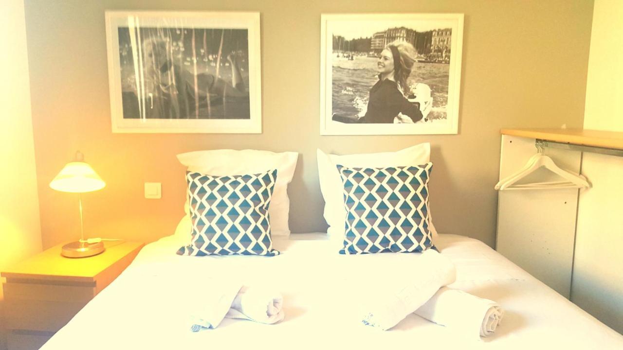 Hotel Sable Et Soleil - Port, Plage Et Jacuzzi Prive Fréjus Стая снимка