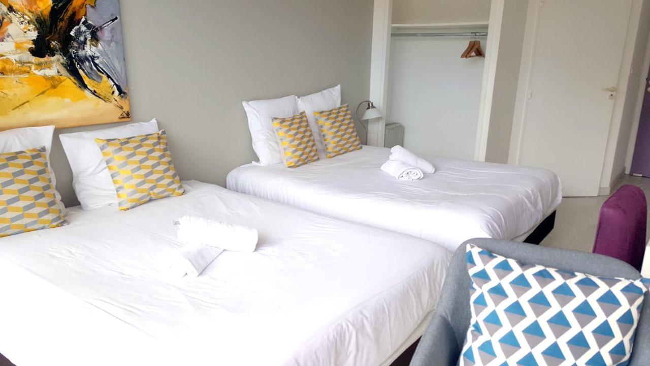 Hotel Sable Et Soleil - Port, Plage Et Jacuzzi Prive Fréjus Екстериор снимка